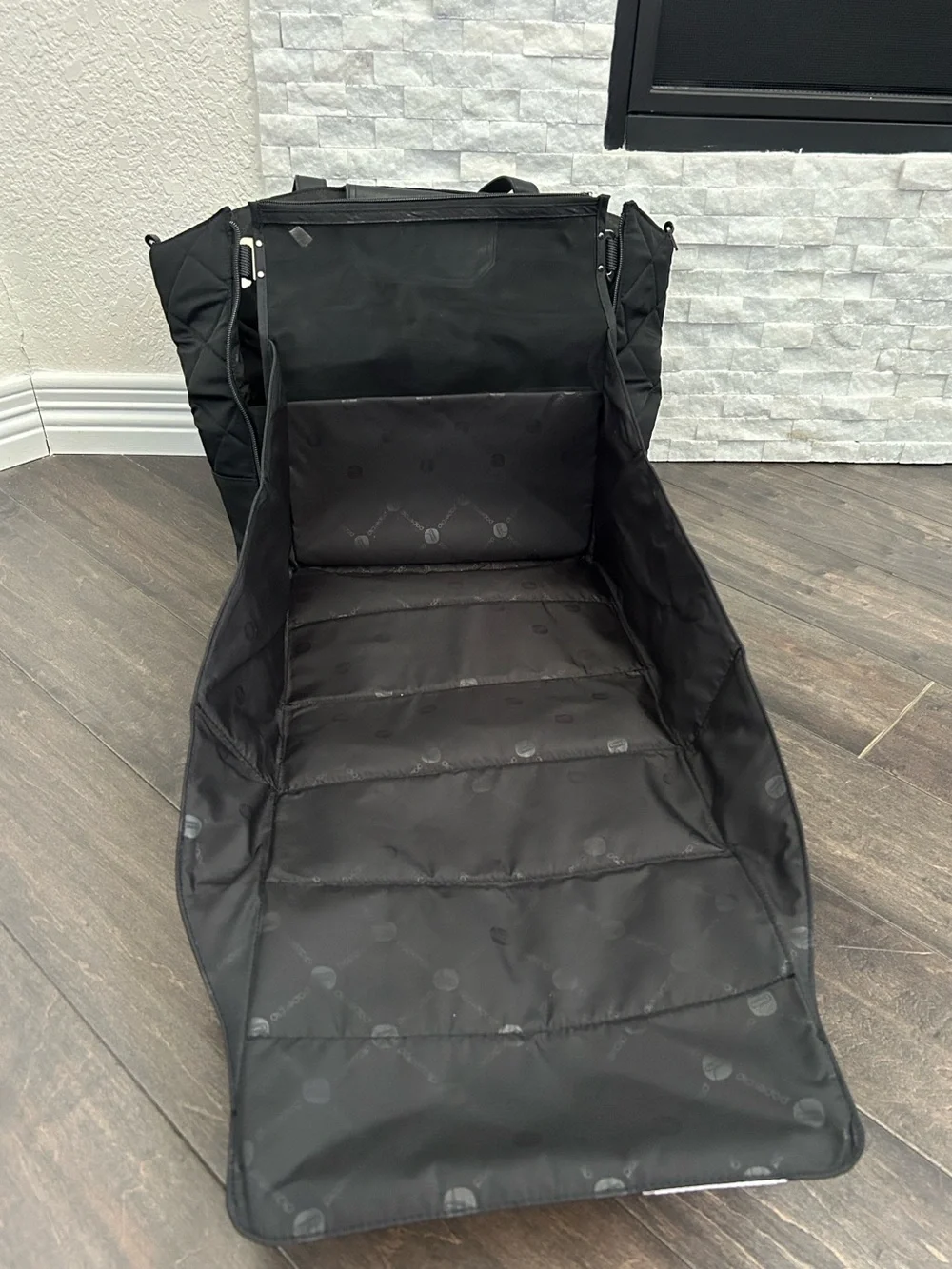 Paperclip Jojo Black Diaper Bag Built-In Changing Station Backpack